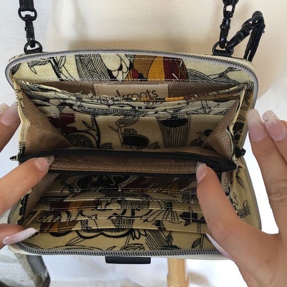 Sak Roots crossbody wristlet - Picture 3 of 3